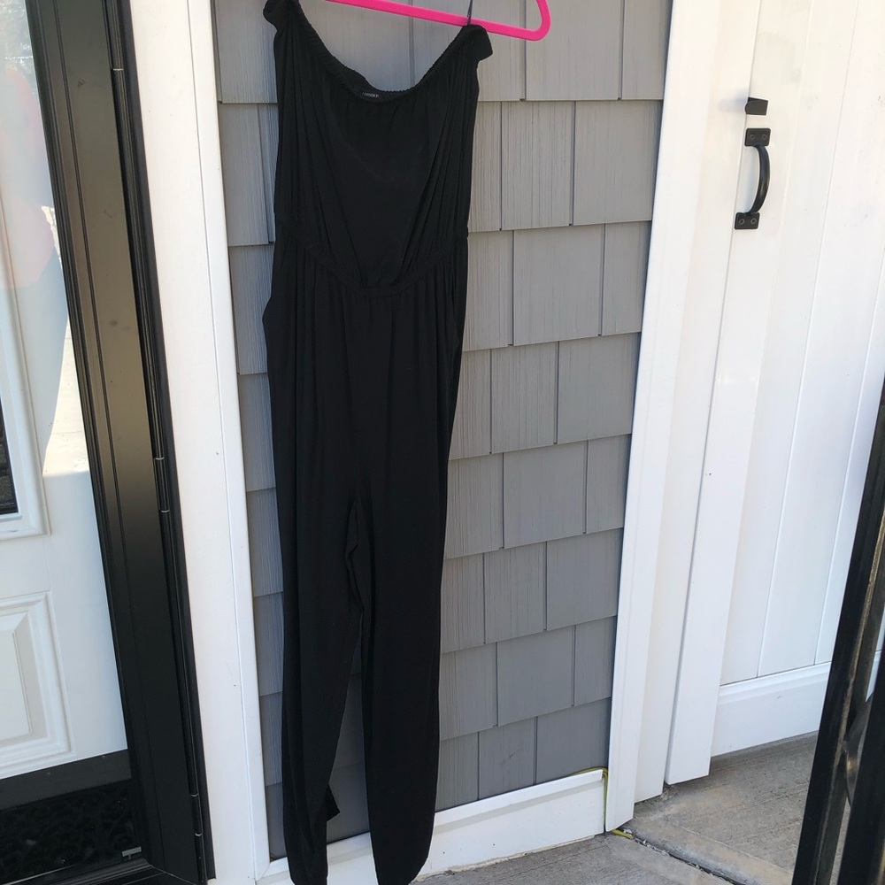 L tube top style jumpsuit forever 21 like new